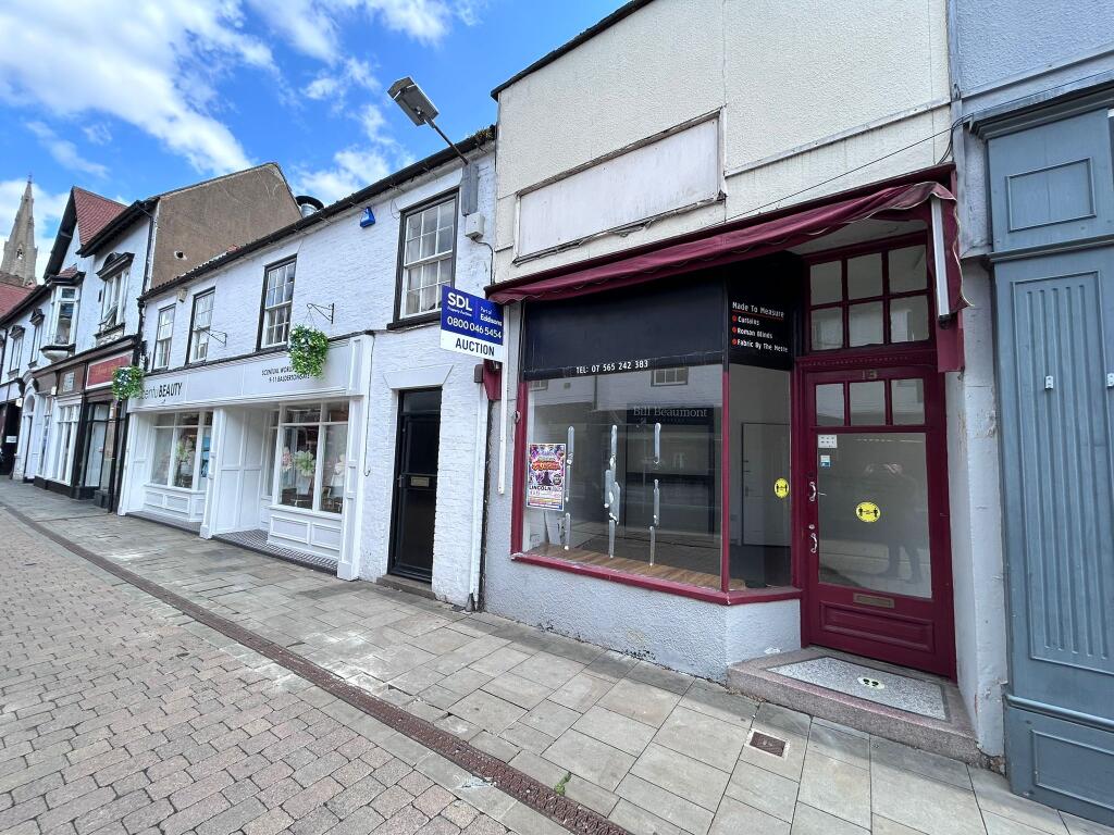Main image of property: 13 Balderton Gate, Newark, Nottinghamshire NG24 1UE