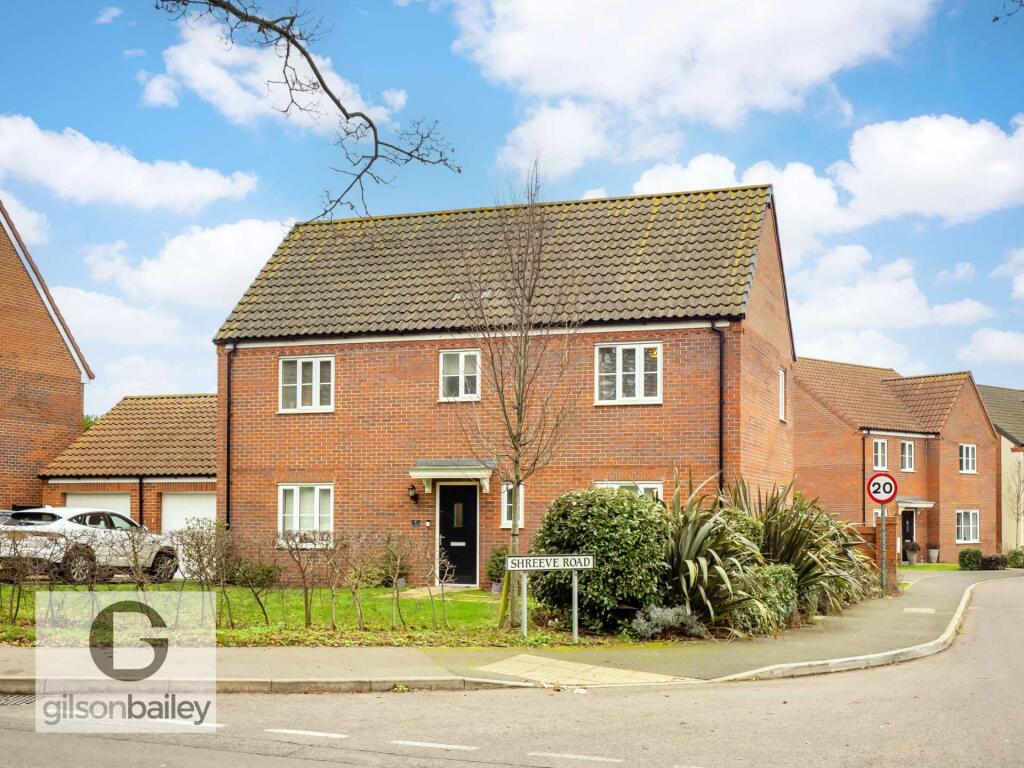 5 bedroom detached house for sale in Shreeve Road, Blofield, NR13