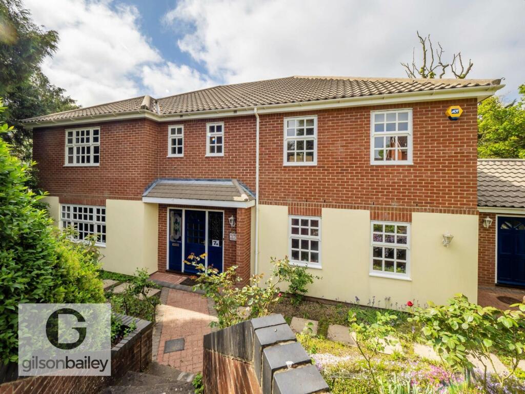 4 bedroom detached house for sale in Station New Road, Brundall, NR13