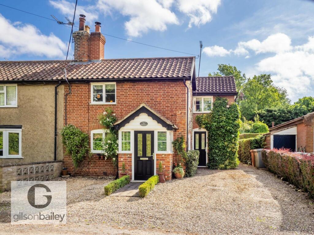 3 bedroom cottage for sale in Oaks Lane, Postwick, NR13