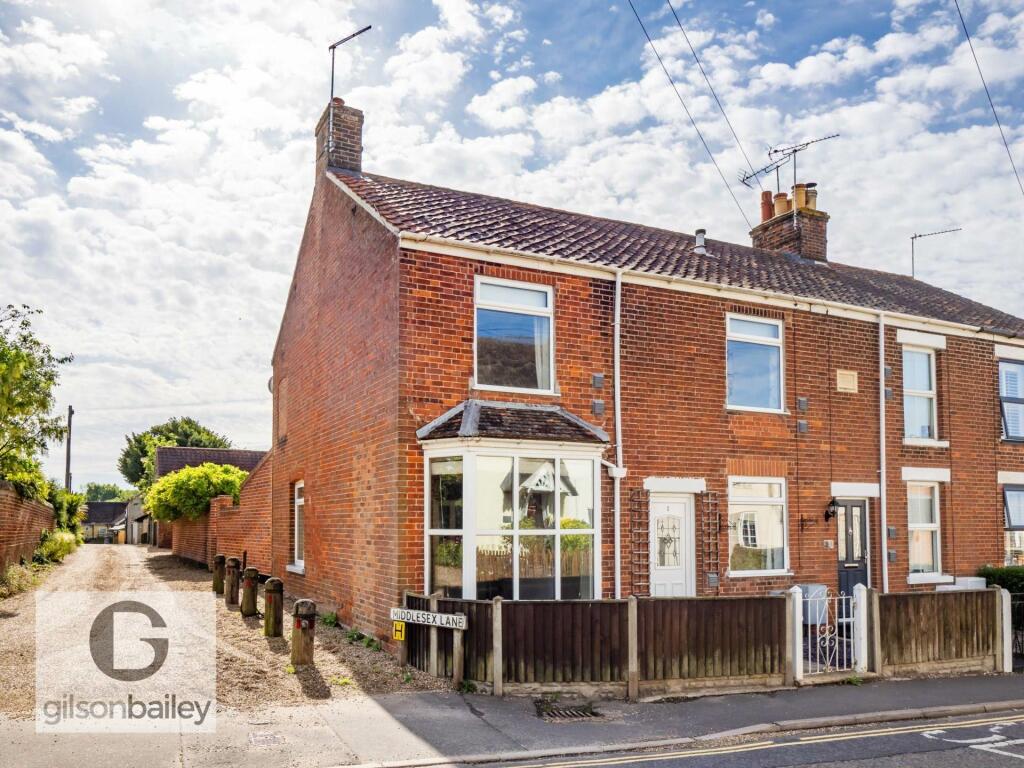 3 bedroom end of terrace house for sale in Middlesex Terrace, Acle, NR13