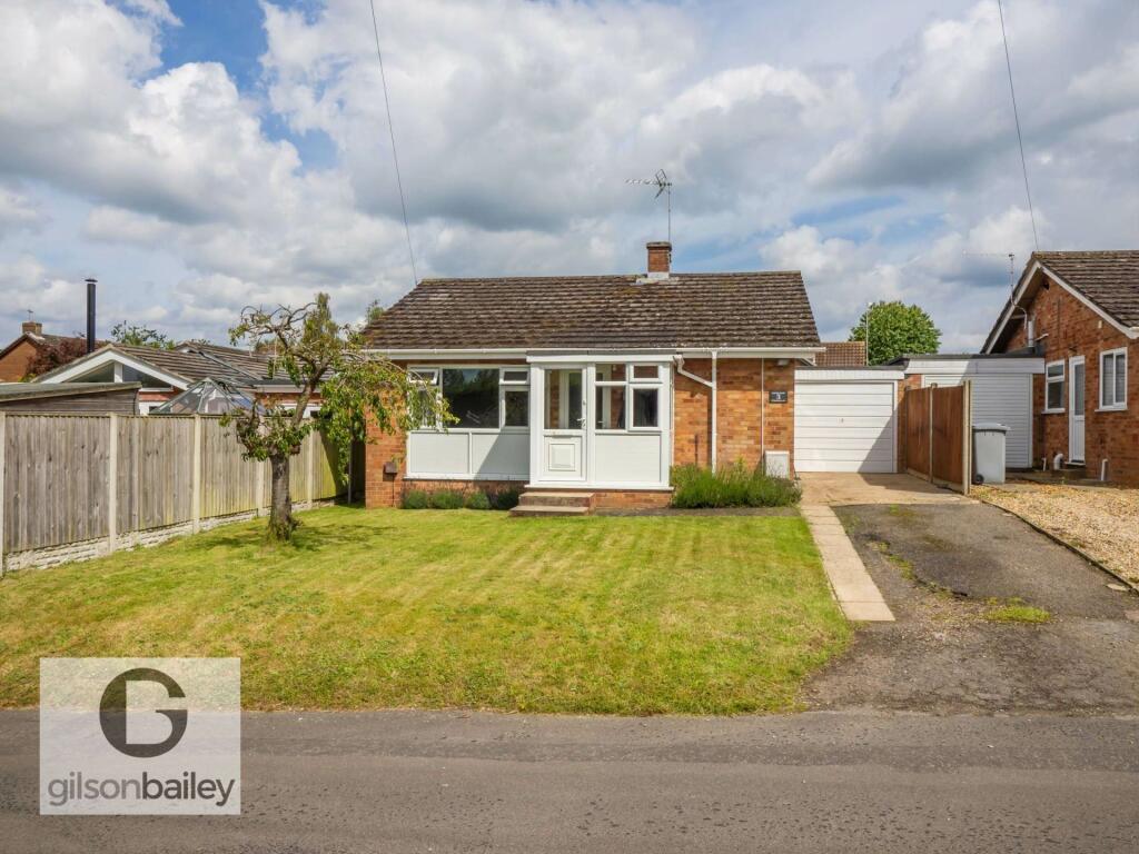 2 bedroom detached bungalow for sale in Pound Lane, Blofield, NR13