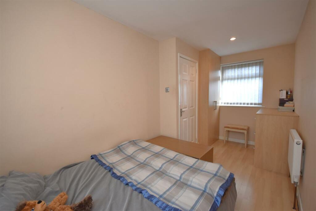 Additional property image - The Quillet, Neston