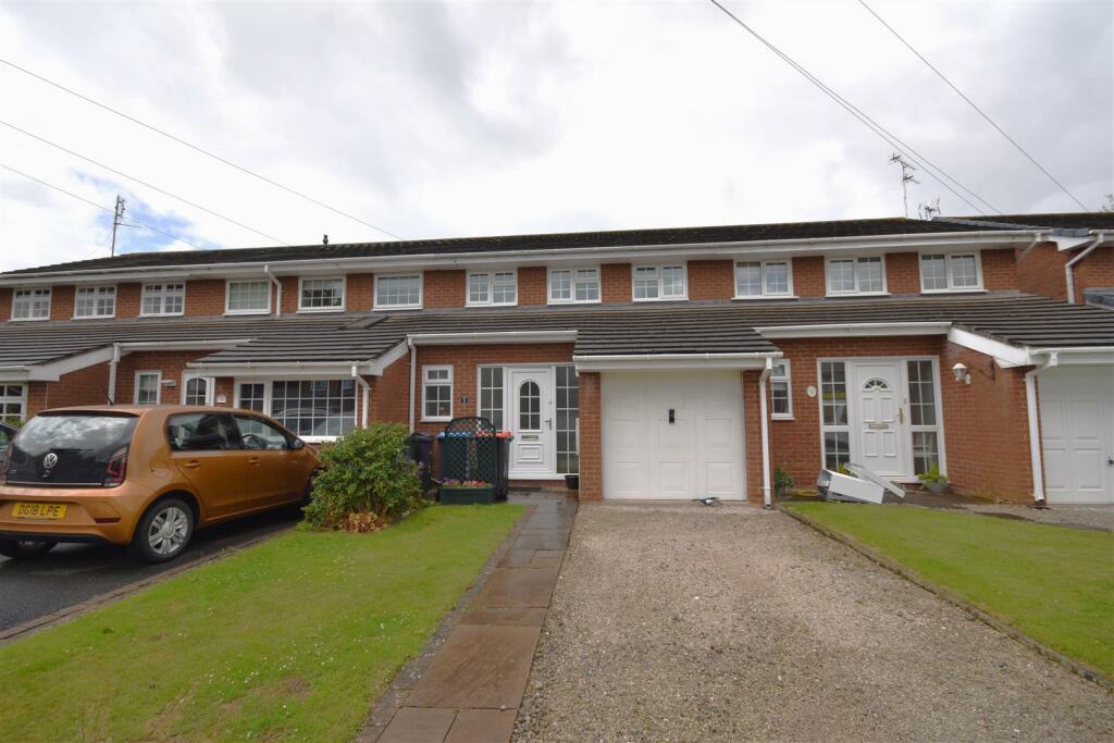 3 bedroom property for sale in Ashtree Farm Court, Willaston, Neston, CH64