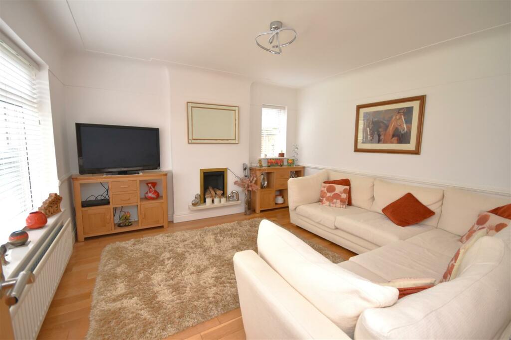 Additional property image - Merton Close, Neston