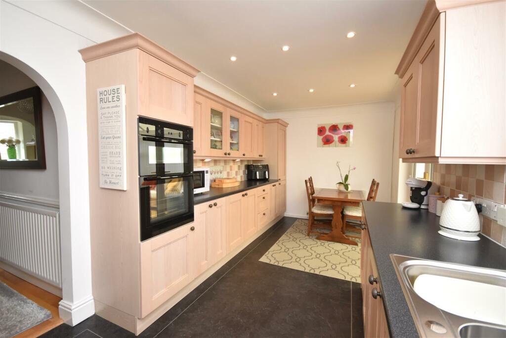 Additional property image - Merton Close, Neston