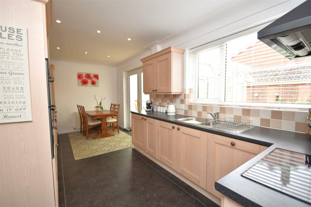 Additional property image - Merton Close, Neston