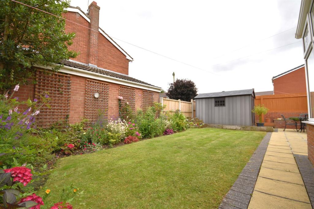 Additional property image - Merton Close, Neston
