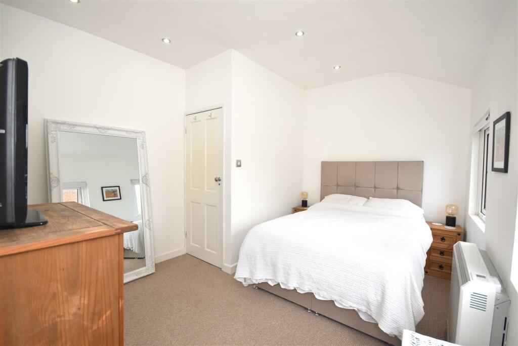 Additional property image - Town Lane, Little Neston