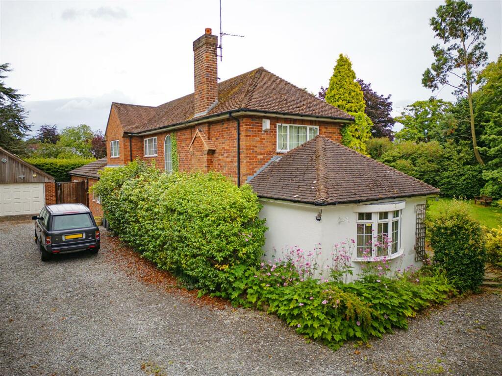 Additional property image - Beech Cottage, Wood Lane, Parkgate, Neston