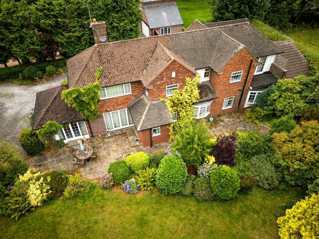 Additional property image - Beech Cottage, Wood Lane, Parkgate, Neston