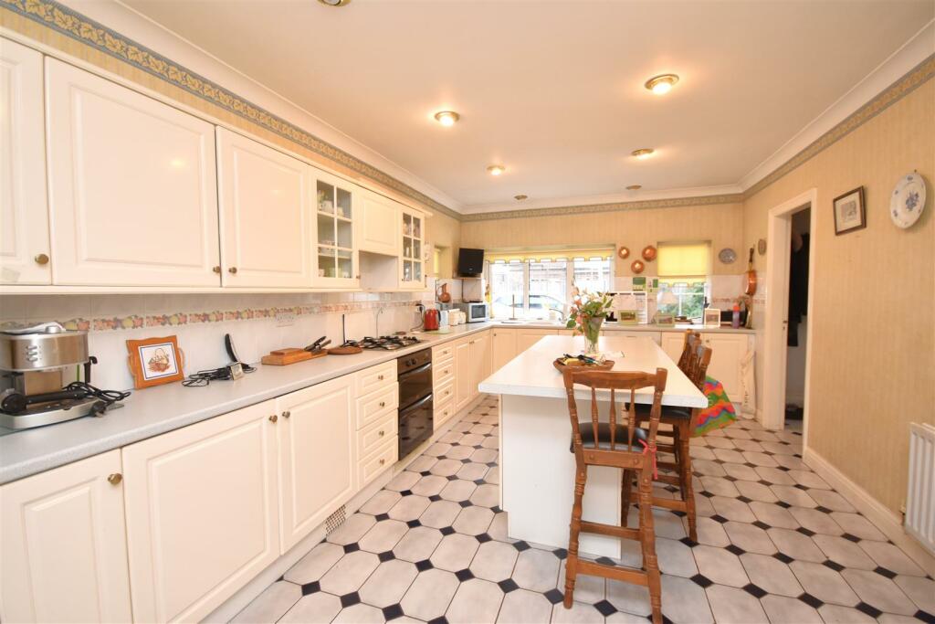 Additional property image - Beech Cottage, Wood Lane, Parkgate, Neston