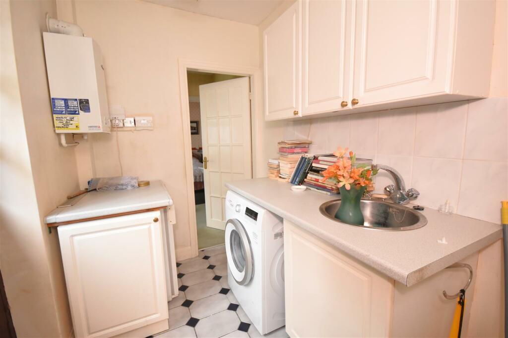 Additional property image - Beech Cottage, Wood Lane, Parkgate, Neston
