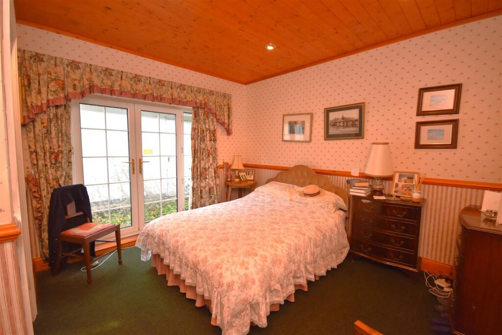 Additional property image - Beech Cottage, Wood Lane, Parkgate, Neston