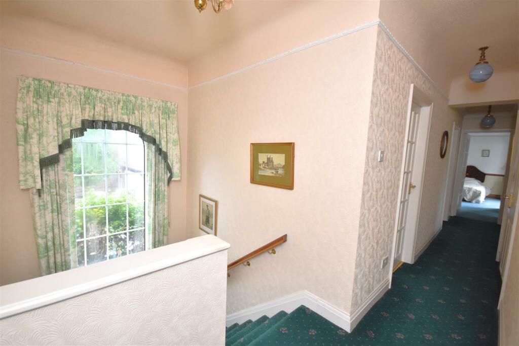 Additional property image - Beech Cottage, Wood Lane, Parkgate, Neston