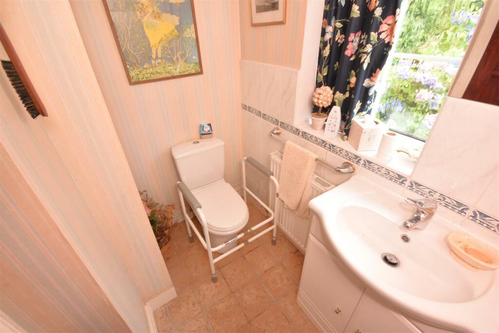 Additional property image - Beech Cottage, Wood Lane, Parkgate, Neston
