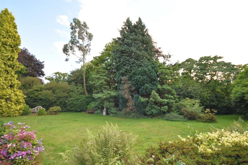 Additional property image - Beech Cottage, Wood Lane, Parkgate, Neston