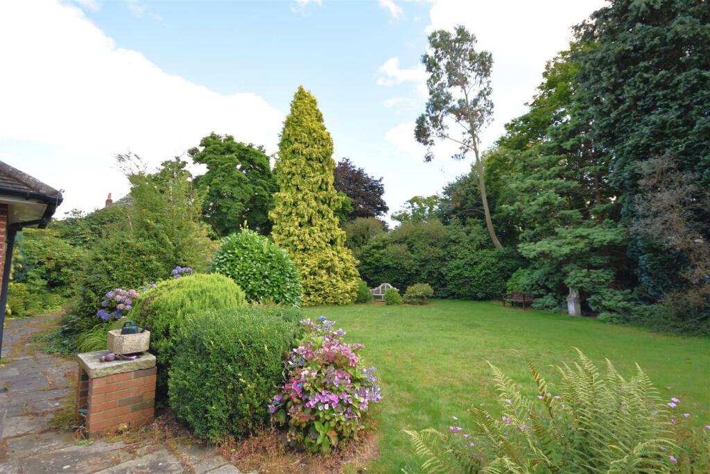 Additional property image - Beech Cottage, Wood Lane, Parkgate, Neston