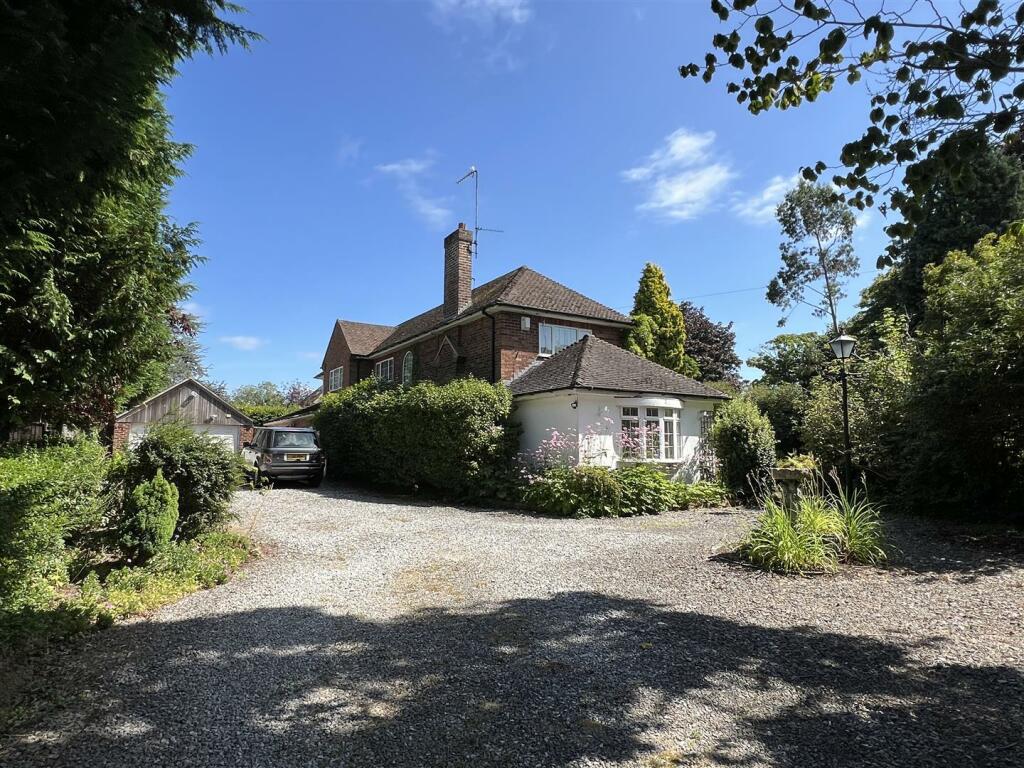 Additional property image - Beech Cottage, Wood Lane, Parkgate, Neston