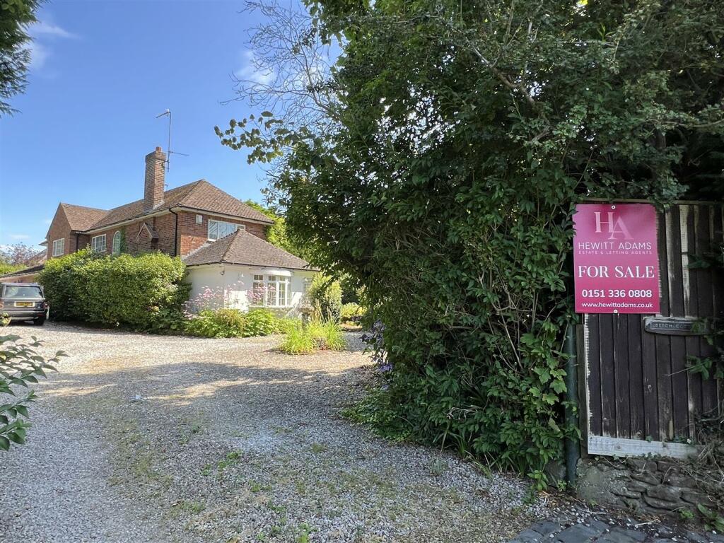 Additional property image - Beech Cottage, Wood Lane, Parkgate, Neston