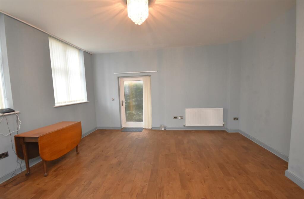 Additional property image - Grenfell Park, Parkgate, Neston