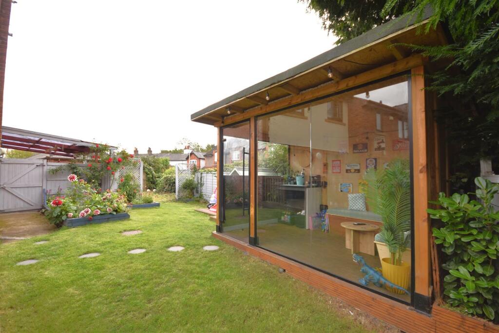 Additional property image - Neston Road, Willaston, Neston