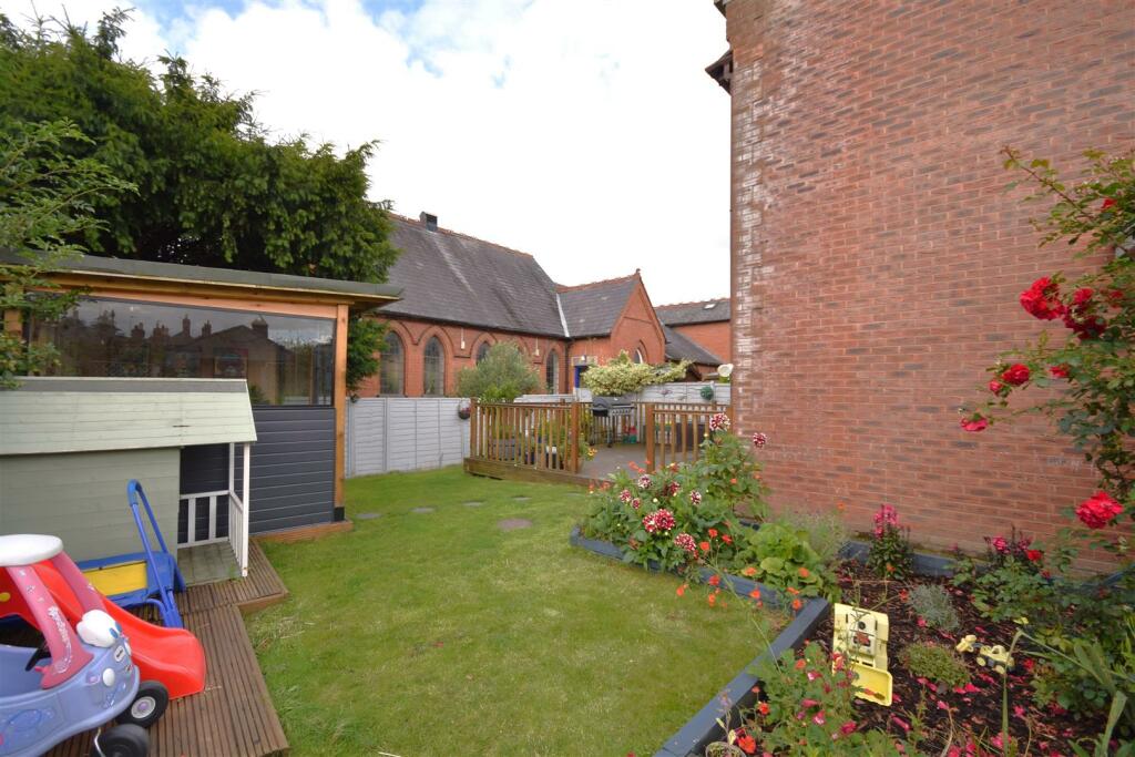 Additional property image - Neston Road, Willaston, Neston