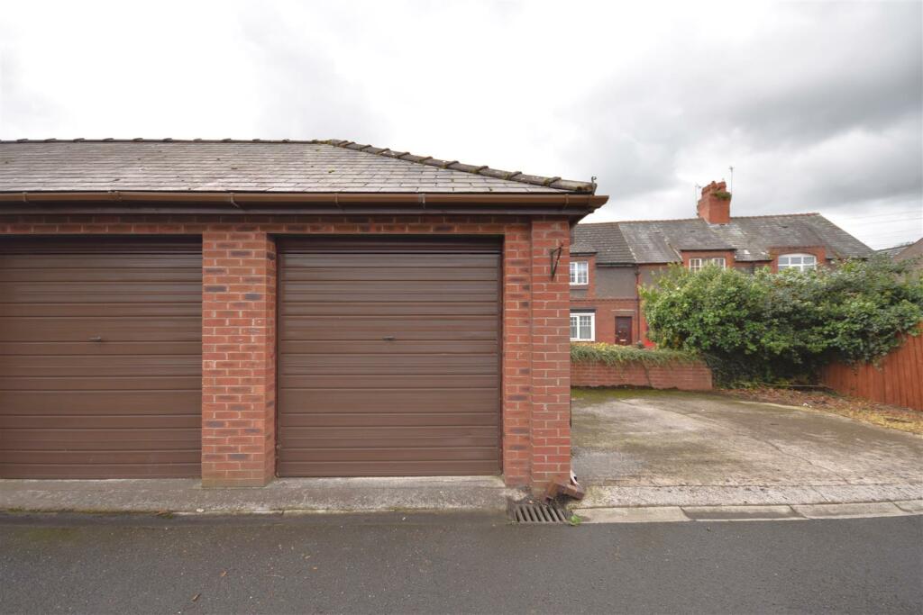 Additional property image - Neston Road, Willaston, Neston