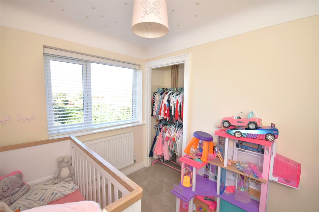 Additional property image - Stonebank Drive, Little Neston
