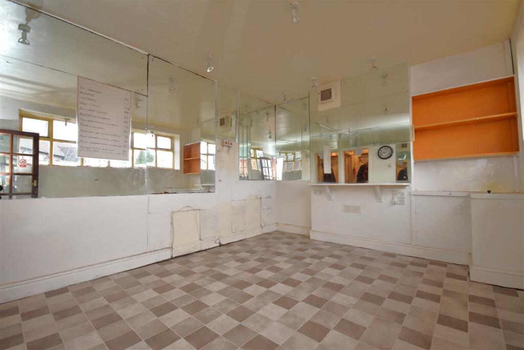 Additional property image - Liverpool Road, Neston, Cheshire