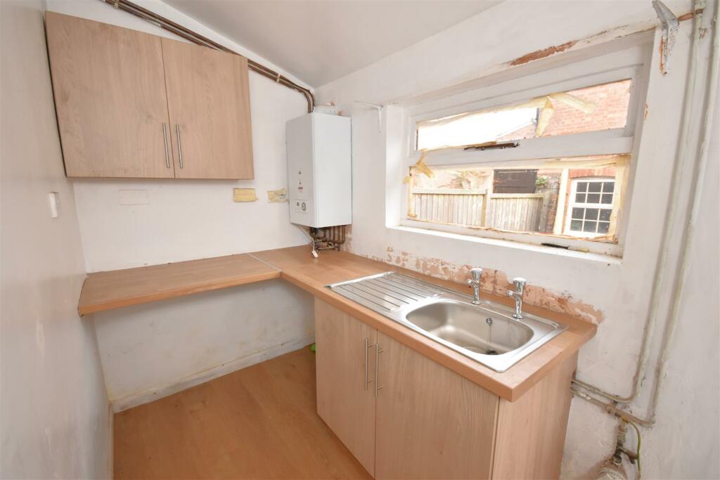 Additional property image - Liverpool Road, Neston, Cheshire