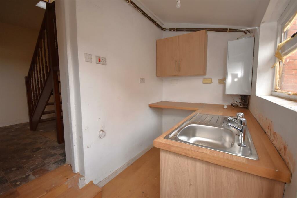 Additional property image - Liverpool Road, Neston, Cheshire