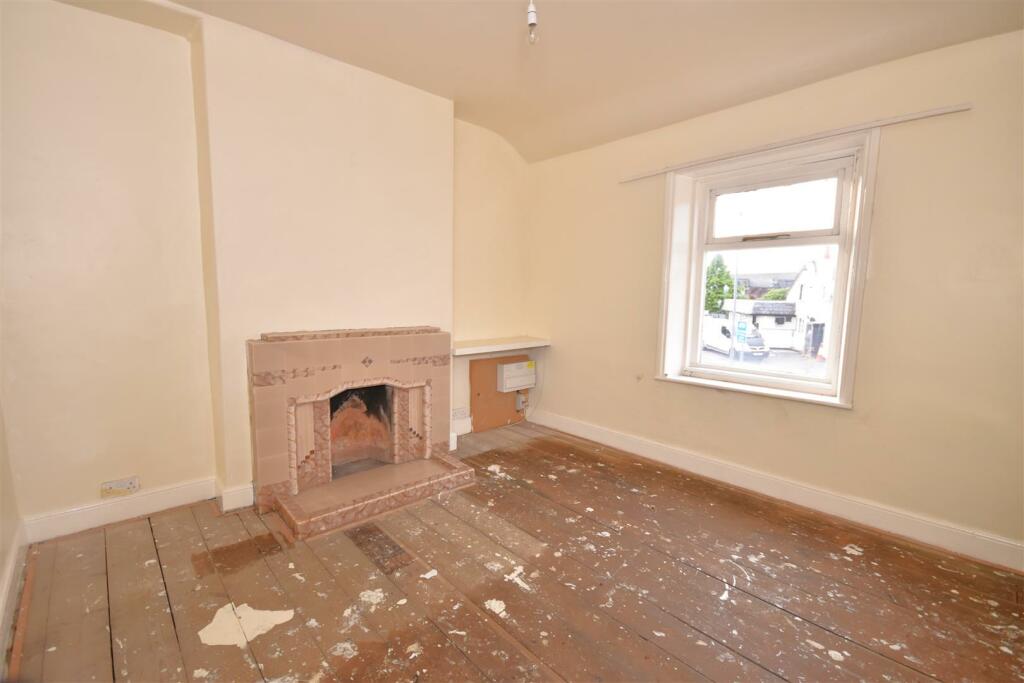 Additional property image - Liverpool Road, Neston, Cheshire