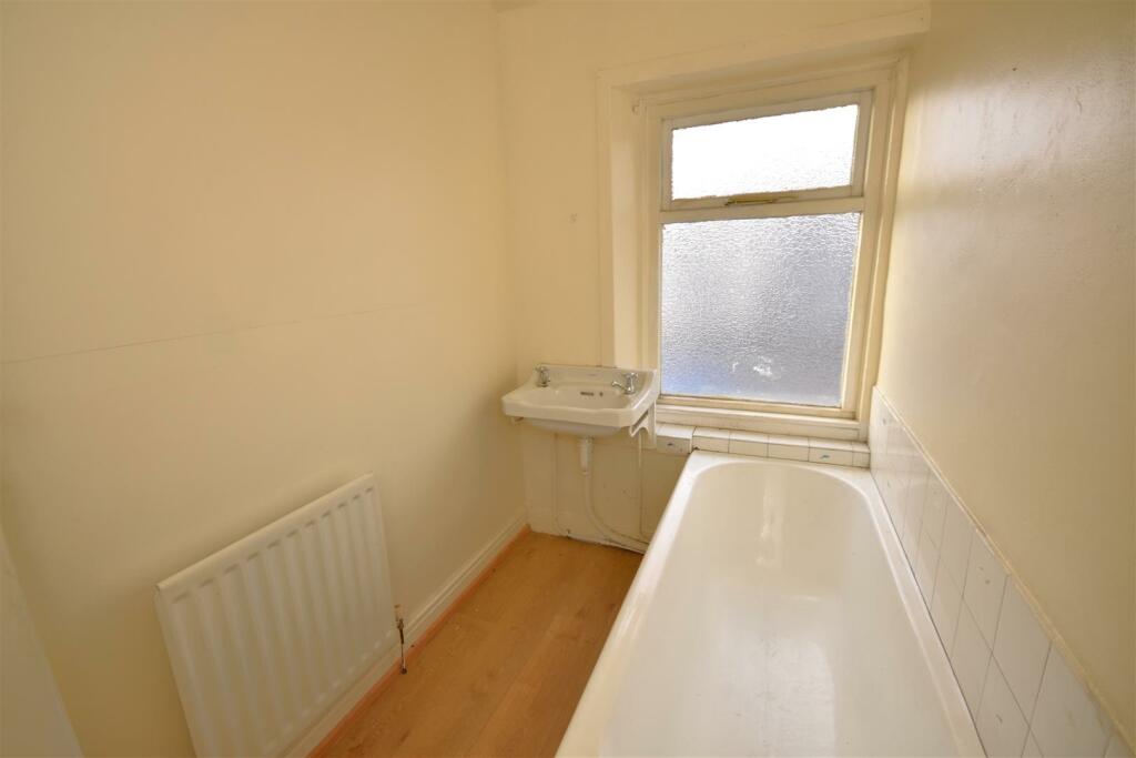 Additional property image - Liverpool Road, Neston, Cheshire