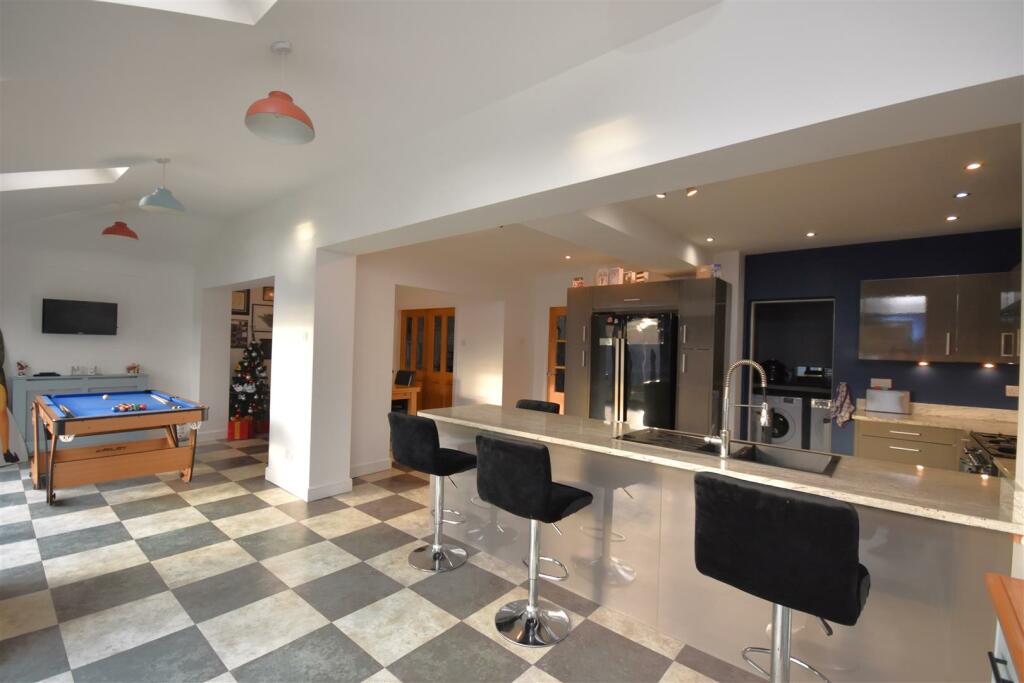 Additional property image - Woodfall Close, Little Neston