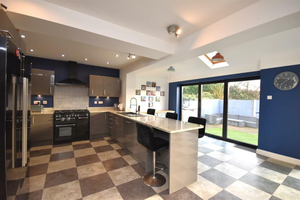Additional property image - Woodfall Close, Little Neston