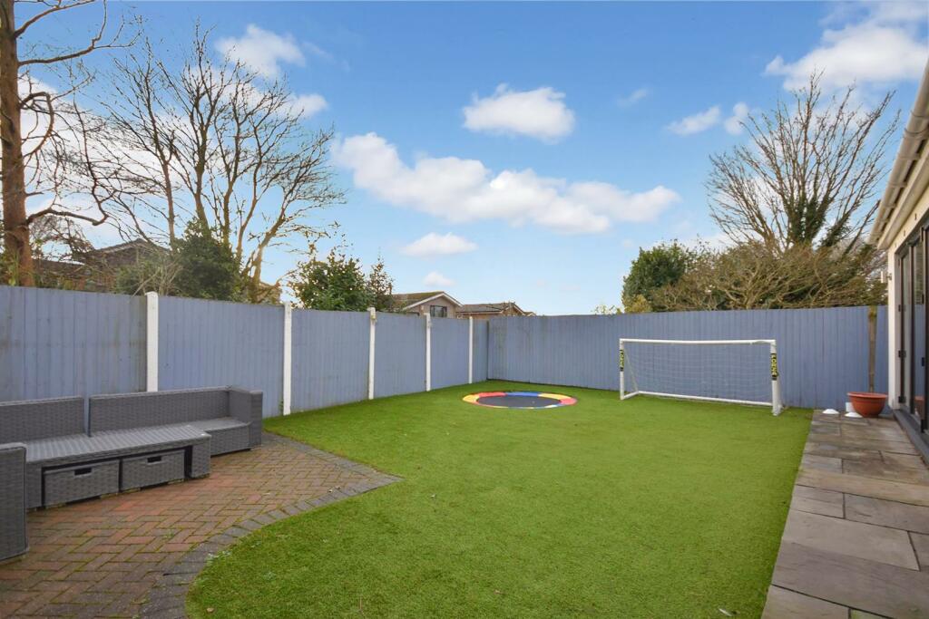 Additional property image - Woodfall Close, Little Neston
