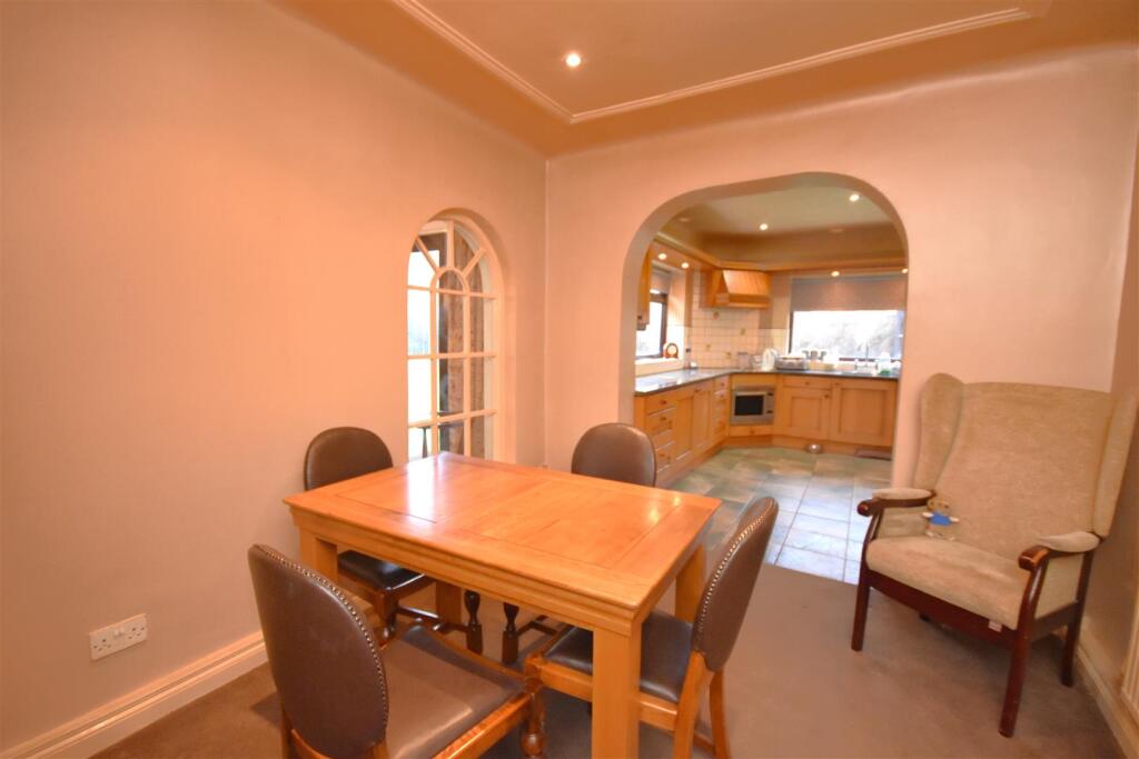 Additional property image - Dunstan Lane, Burton, Neston