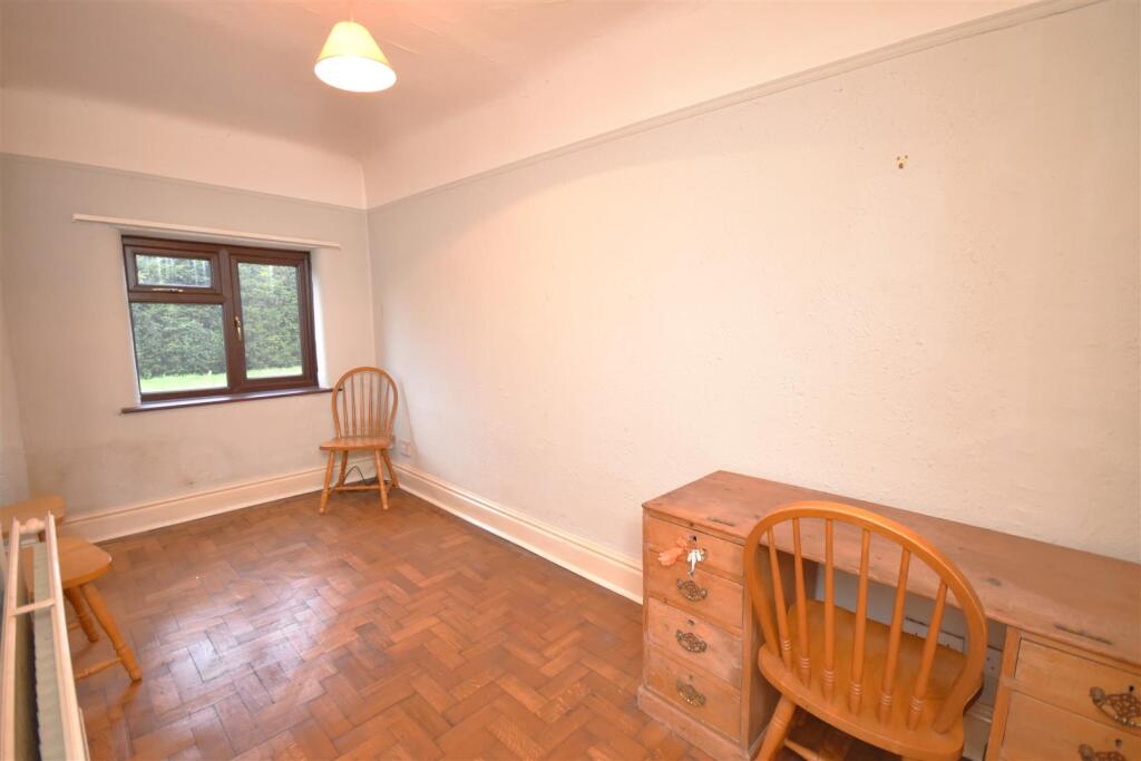 Additional property image - Dunstan Lane, Burton, Neston