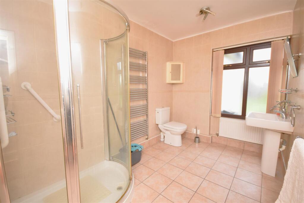 Additional property image - Dunstan Lane, Burton, Neston