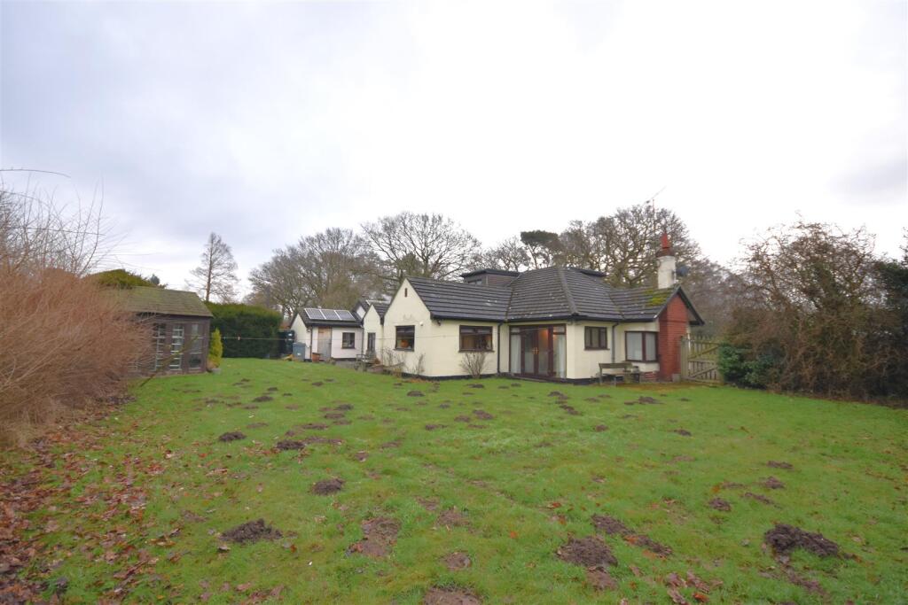 Additional property image - Dunstan Lane, Burton, Neston