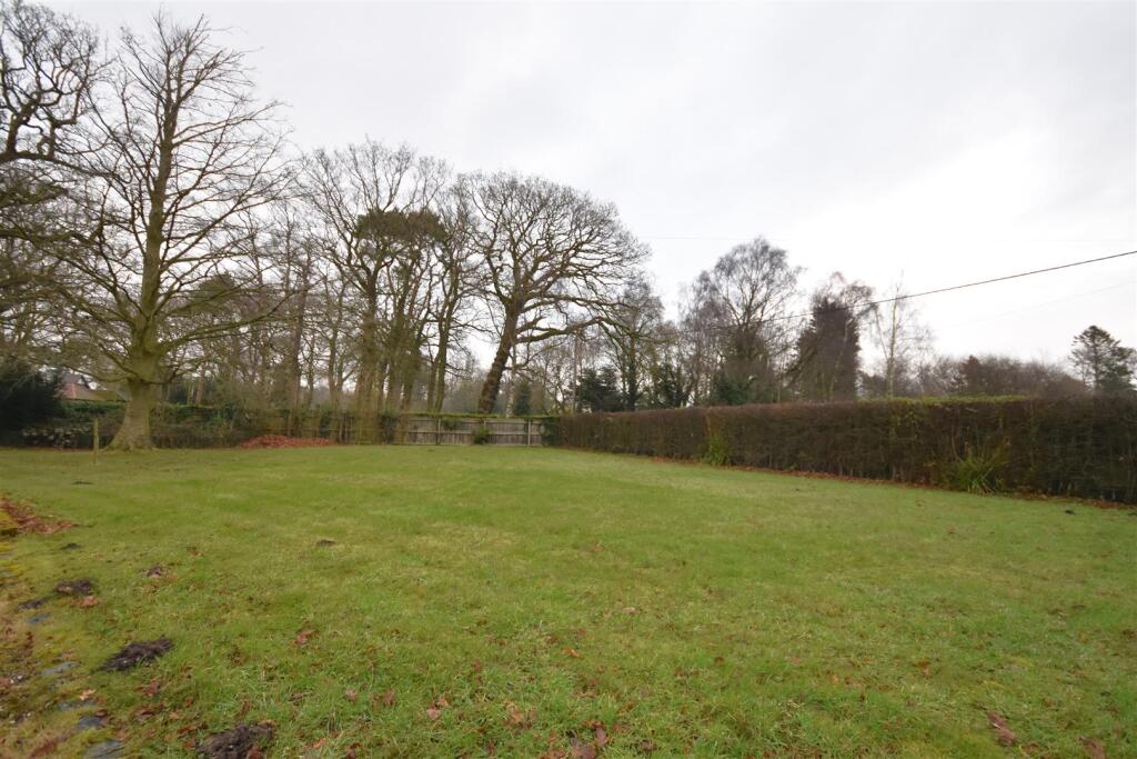 Additional property image - Dunstan Lane, Burton, Neston