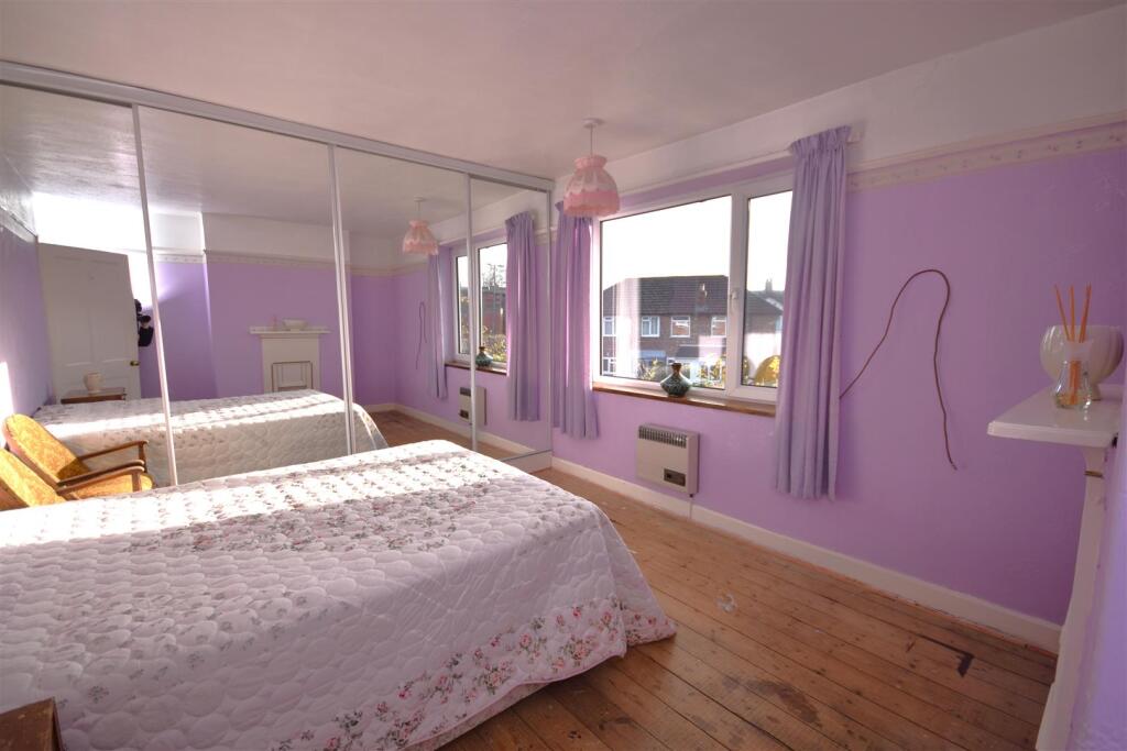 Additional property image - Raby Gardens, Neston