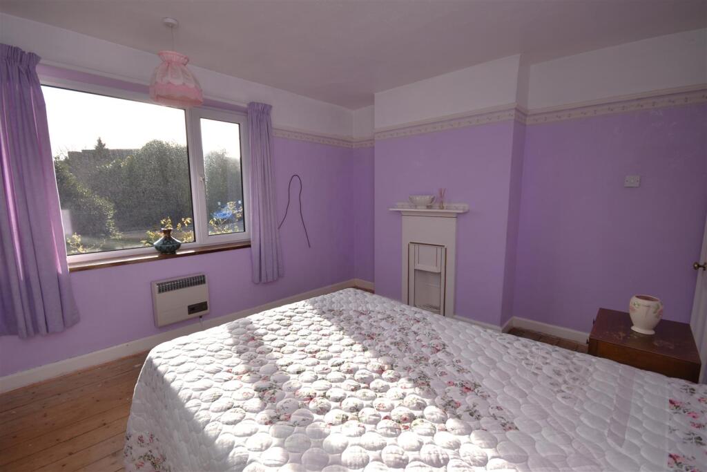 Additional property image - Raby Gardens, Neston