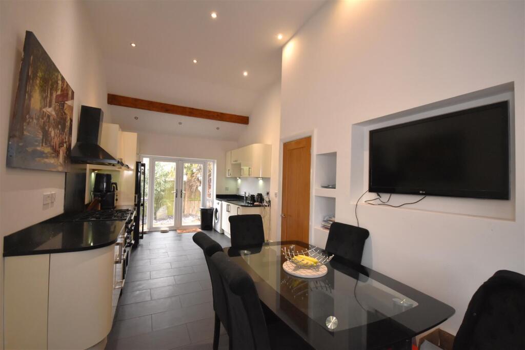 Additional property image - Burton Road, Little Neston, Neston
