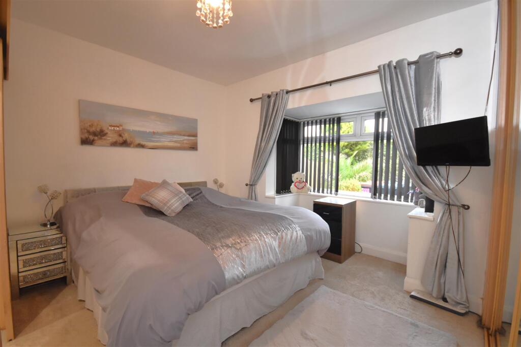 Additional property image - Burton Road, Little Neston, Neston