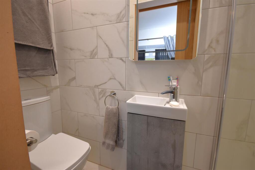 Additional property image - Burton Road, Little Neston, Neston