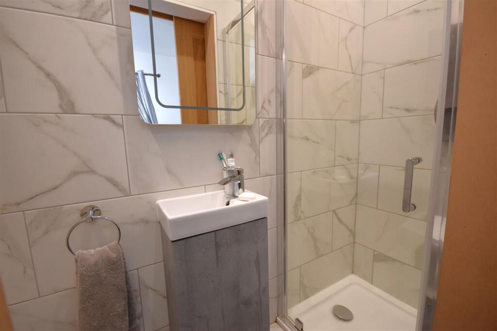 Additional property image - Burton Road, Little Neston, Neston