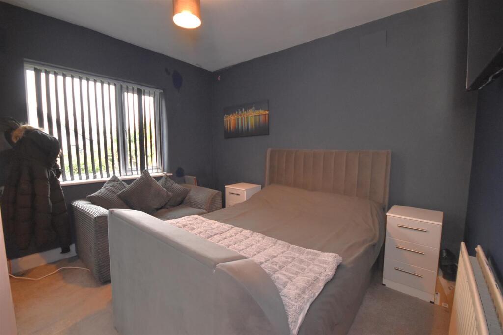 Additional property image - Burton Road, Little Neston, Neston