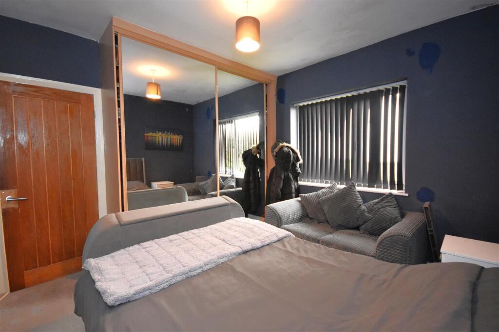 Additional property image - Burton Road, Little Neston, Neston